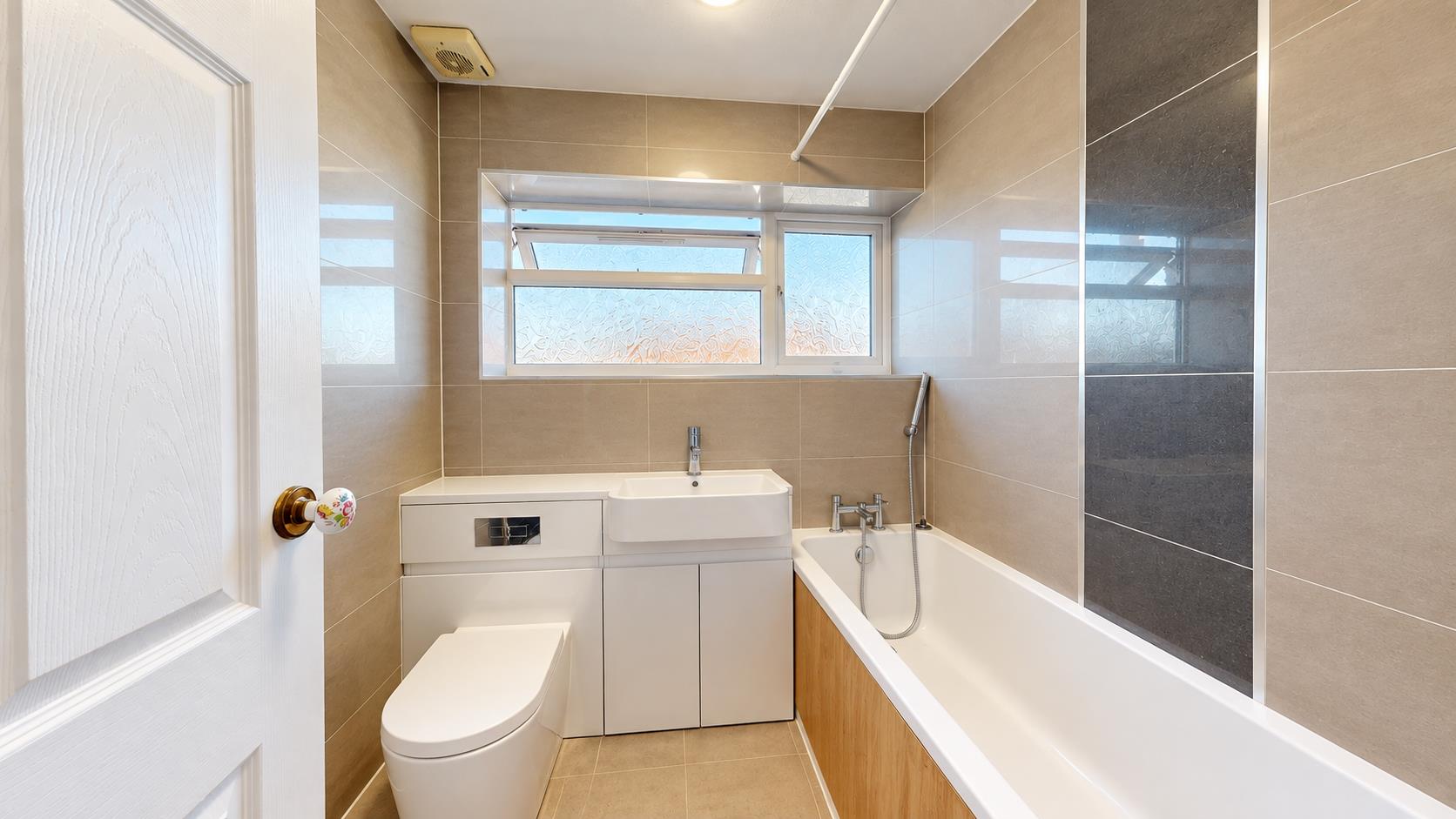 Dorchester Avenue, Bletchley, Milton Keynes